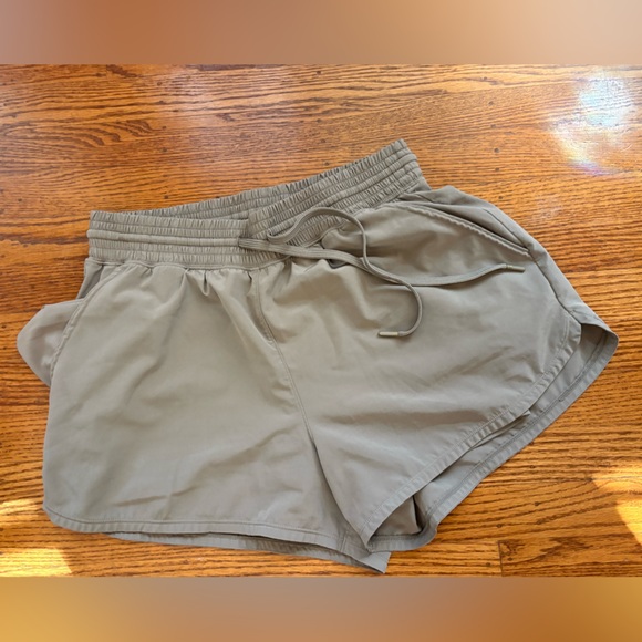 Abercrombie & Fitch Women's Athletic Shorts - Tan, Green, Blue - Picture 3 of 8